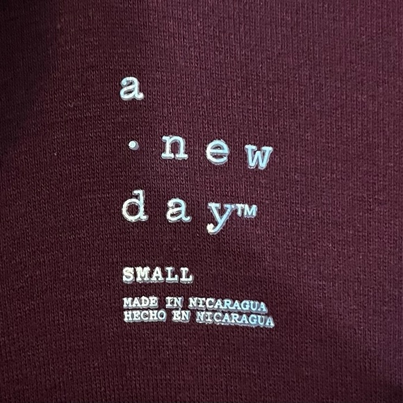 Super Soft Long Sleeve T-Shirt Size Small - Picture 4 of 5